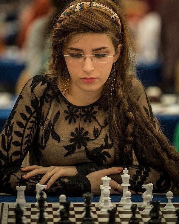 Dorsa Derakhshani, l'iranienne qui refuse de jouer voilée !
