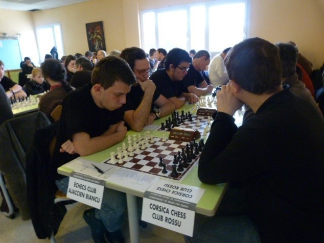 Le Corsica Chess Club domine le championnat par équipes après la ronde 4