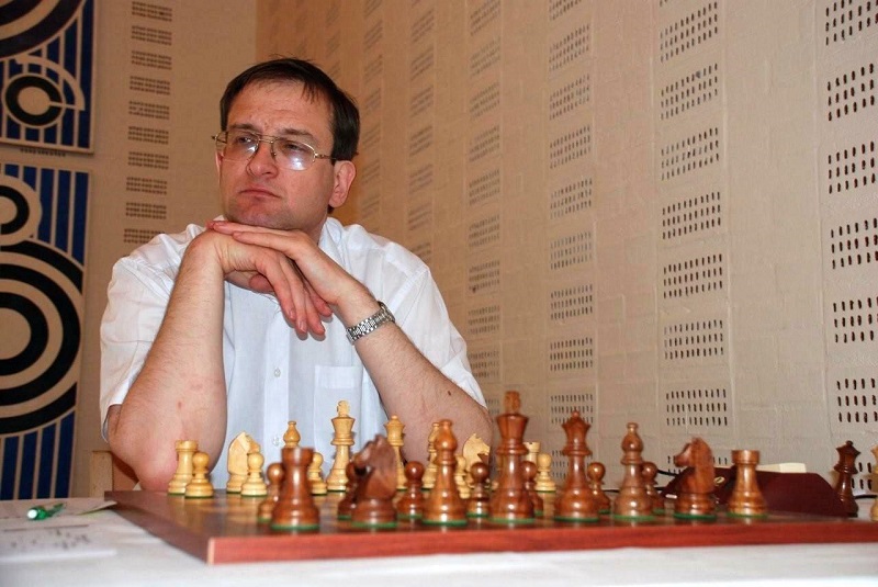 Michał Krasenkow, l'une des grandes figures de la théorie échiquéenne jouera à Purtichju