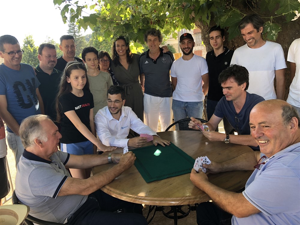 Finalement ce sont les sénateurs ( Panuzi - Van Wely) qui remportent " A sfida di Quenza" devant un beau public enthousiaste Finalement ce sont les sénateurs ( Panuzi - Van Wely) qui remportent " A sfida di Quenza" devant un beau public enthousiaste