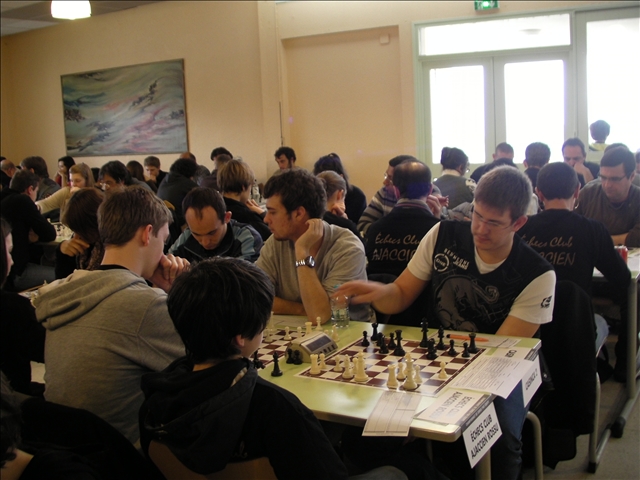 Bastiais et Ajacciens en tête après 3 rondes Bastiais et Ajacciens en tête après 3 rondes