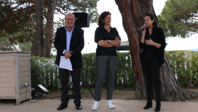 Mme Valérie Bozzi, Maire de Purtichju salue les participants