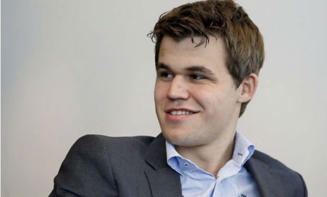 INTERNATIONAL Magnus Carlsen champion du monde classique, rapide et blitz!