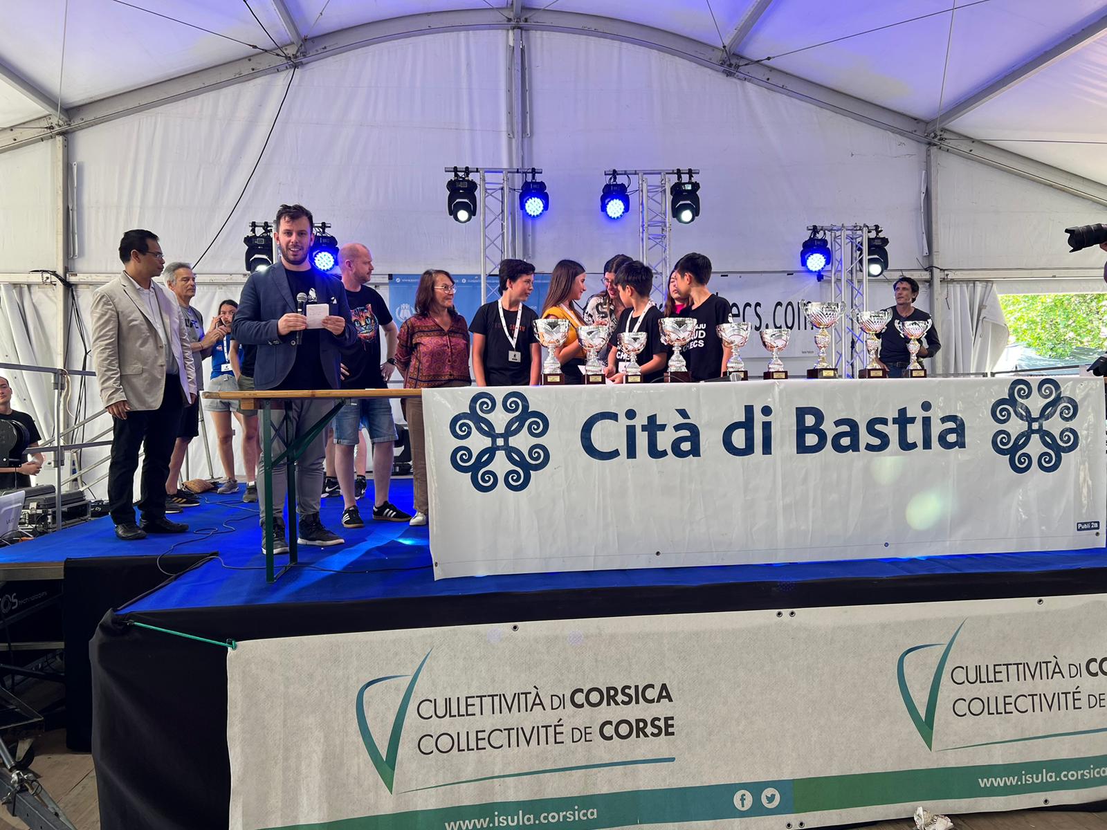 Le championnat scolaire de la Haute-Corse enflamme la place St Nicolas ! Le championnat scolaire de la Haute-Corse enflamme la place St Nicolas !