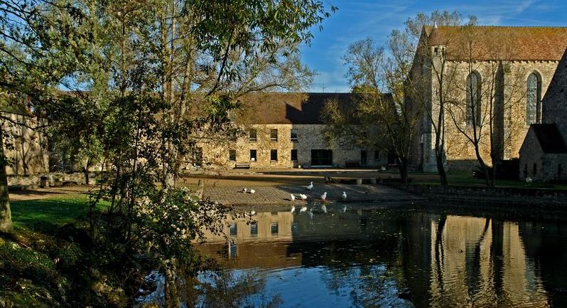 Les locaux actuels de la FFE à la Commanderie des Templiers