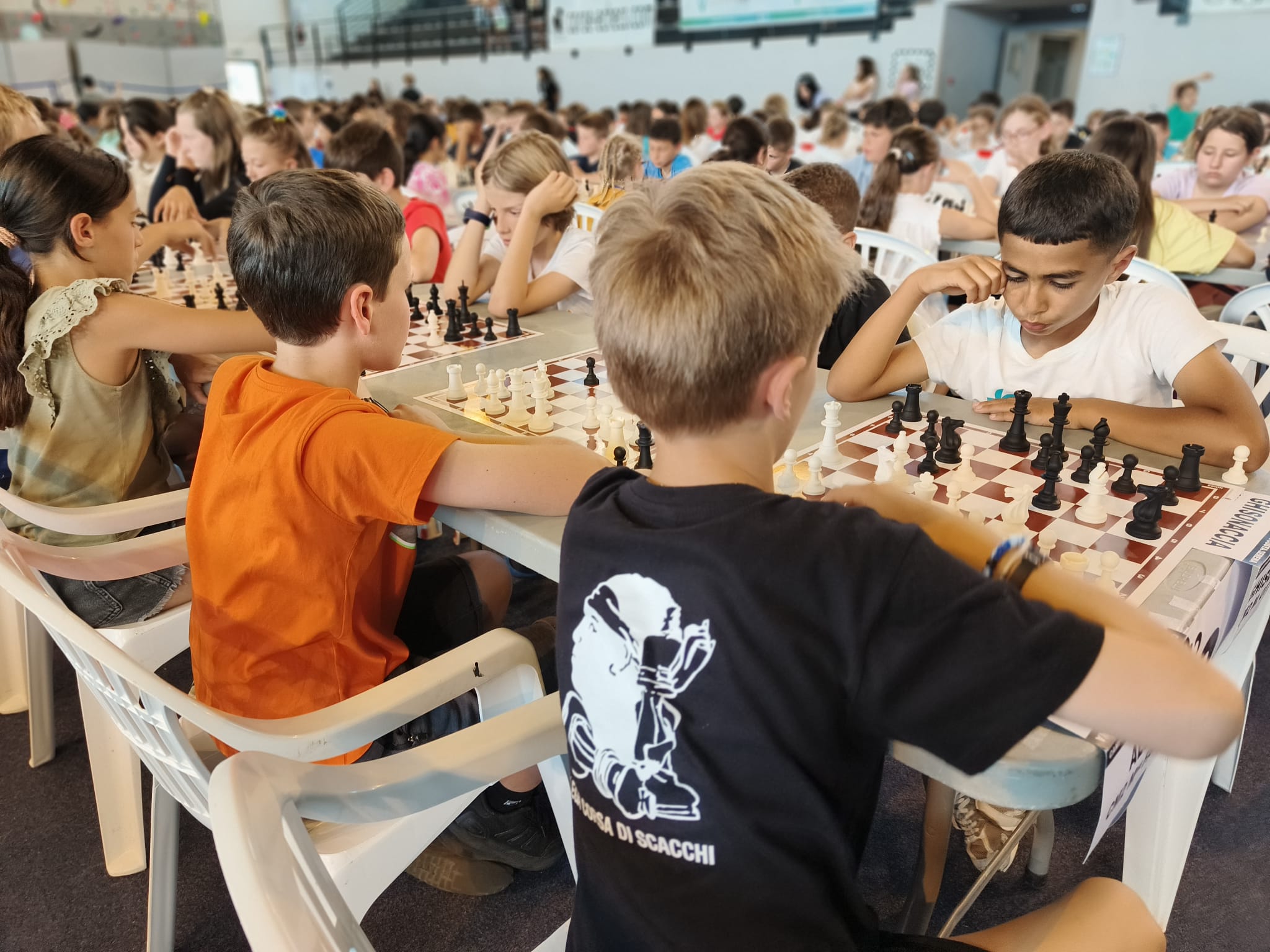 Ghisonaccia : 800 écoliers réunis pour une formidable fête des échecs