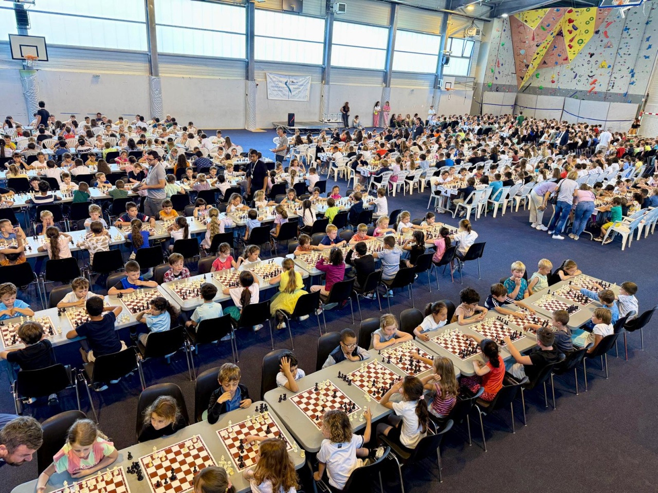 3300 scolaires en fête autour de l’échiquier ! 3300 scolaires en fête autour de l’échiquier !