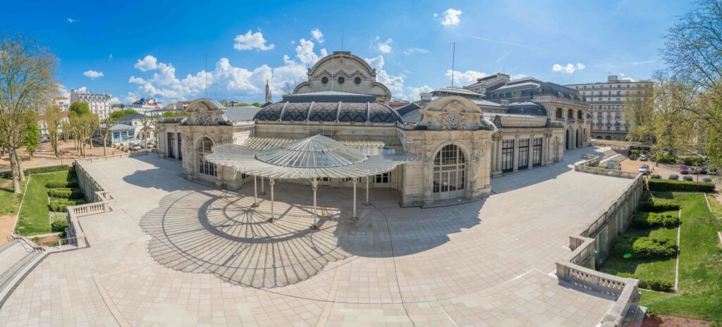 Le Palais des Congrès de Vichy