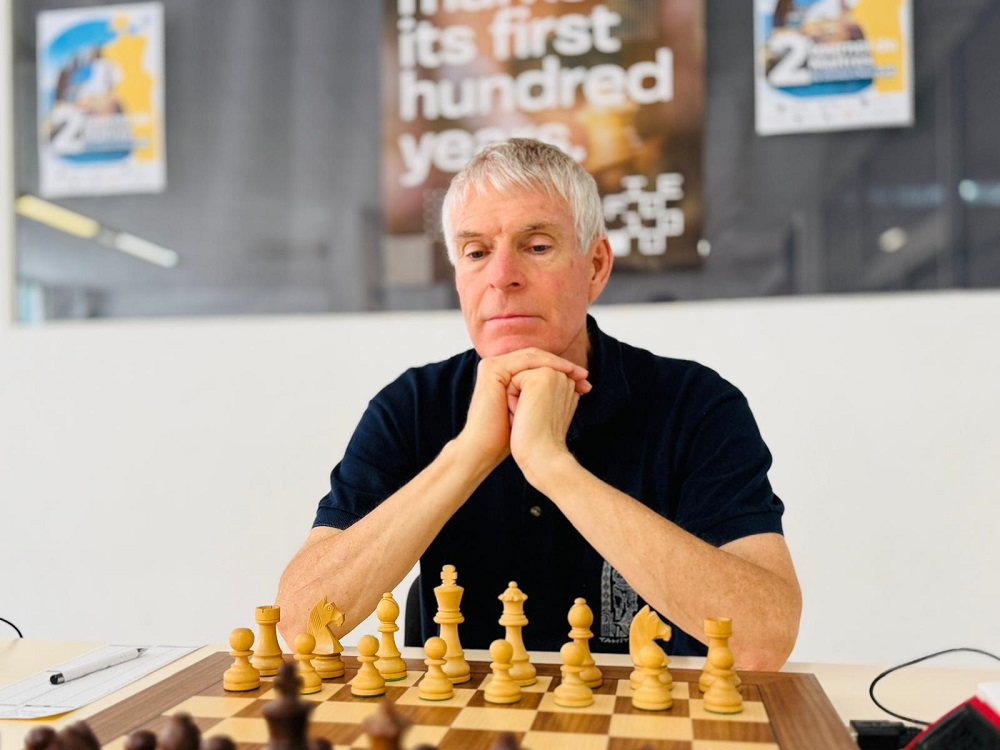  2ᵉ Tournoi de Maîtres du Corsica Chess Club, Glenn Flear seul en tête après 4 rondes