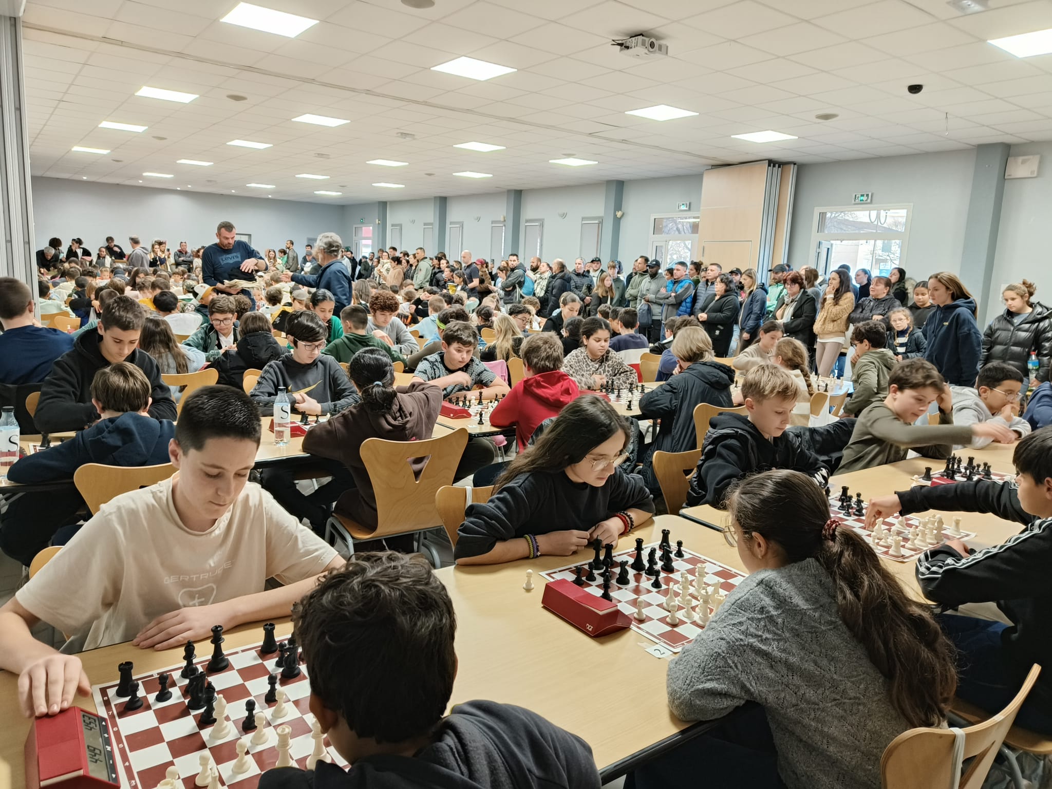 Plus de 200 jeunes réunis à Ghisonaccia pour les qualifications du championnat de Corse d’échecs