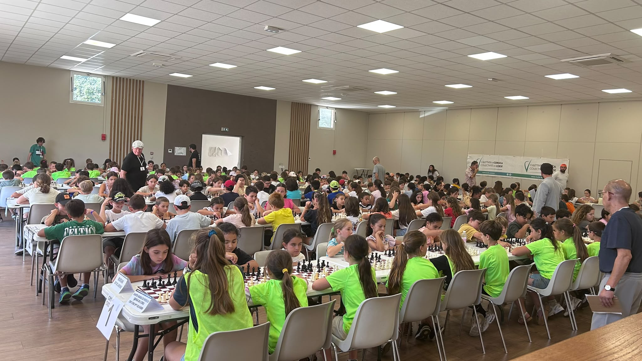 Les écoliers de la Costa Verde sacrent leurs champions d’échecs