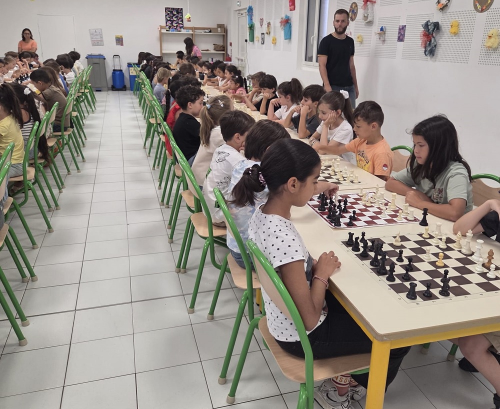 Les échecs en fête dans les écoles de Portivechju